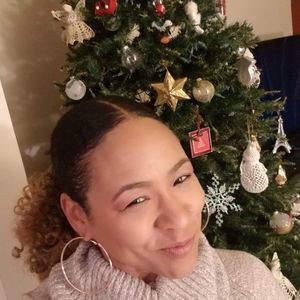 Meet your Posher, Sondra